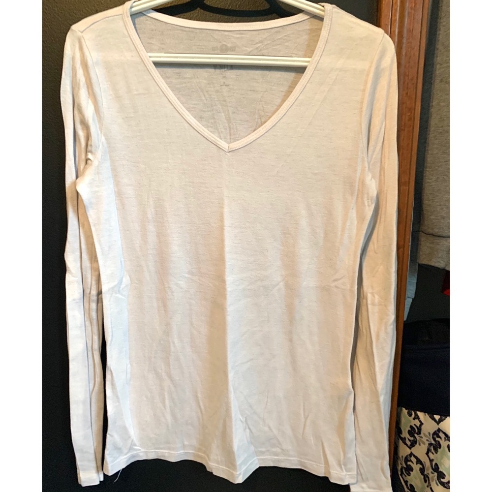 Long sleeved V-neck
